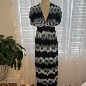 5th & Love Black and Blue Chevron Maxi Dress